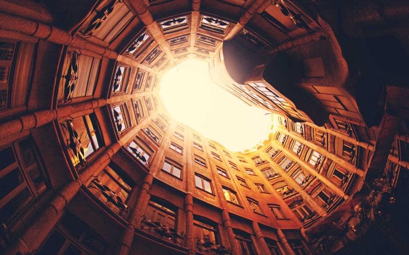 Retrieval-Augmented Generation: Architecture and Tradeoffs